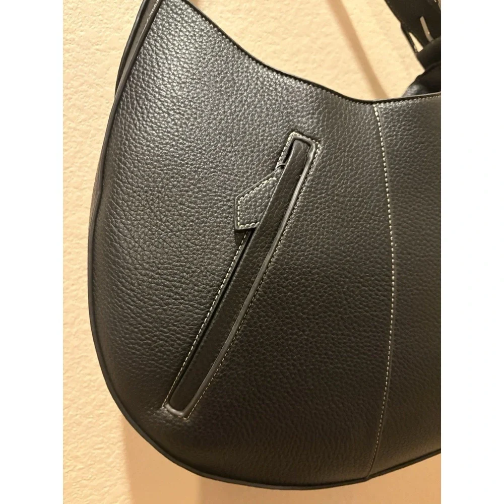 Max Studio The Pebble Grain Travel Hobo Black Bag - XL